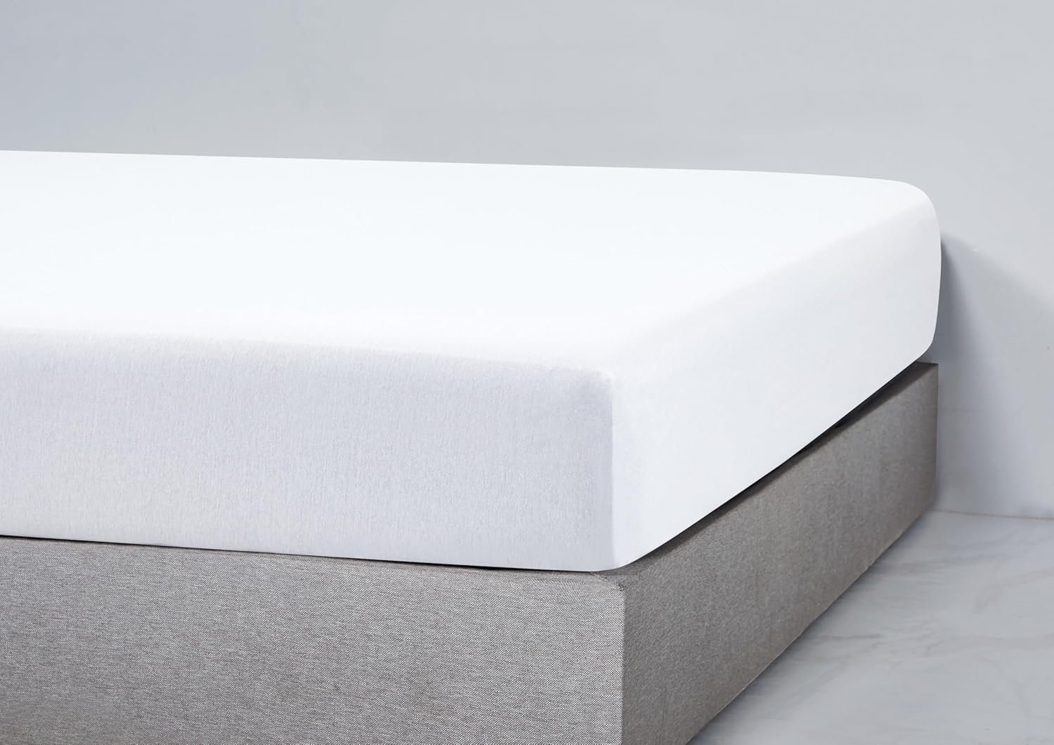 100% Jersey Cotton Soft Stretchy Breathable Fitted Sheet - White - King Size