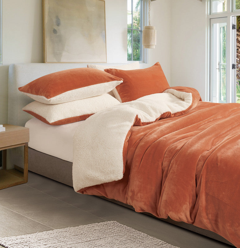 2-in-1 Teddy Sherpa Quilt Cover Set (King Size - Terracotta)