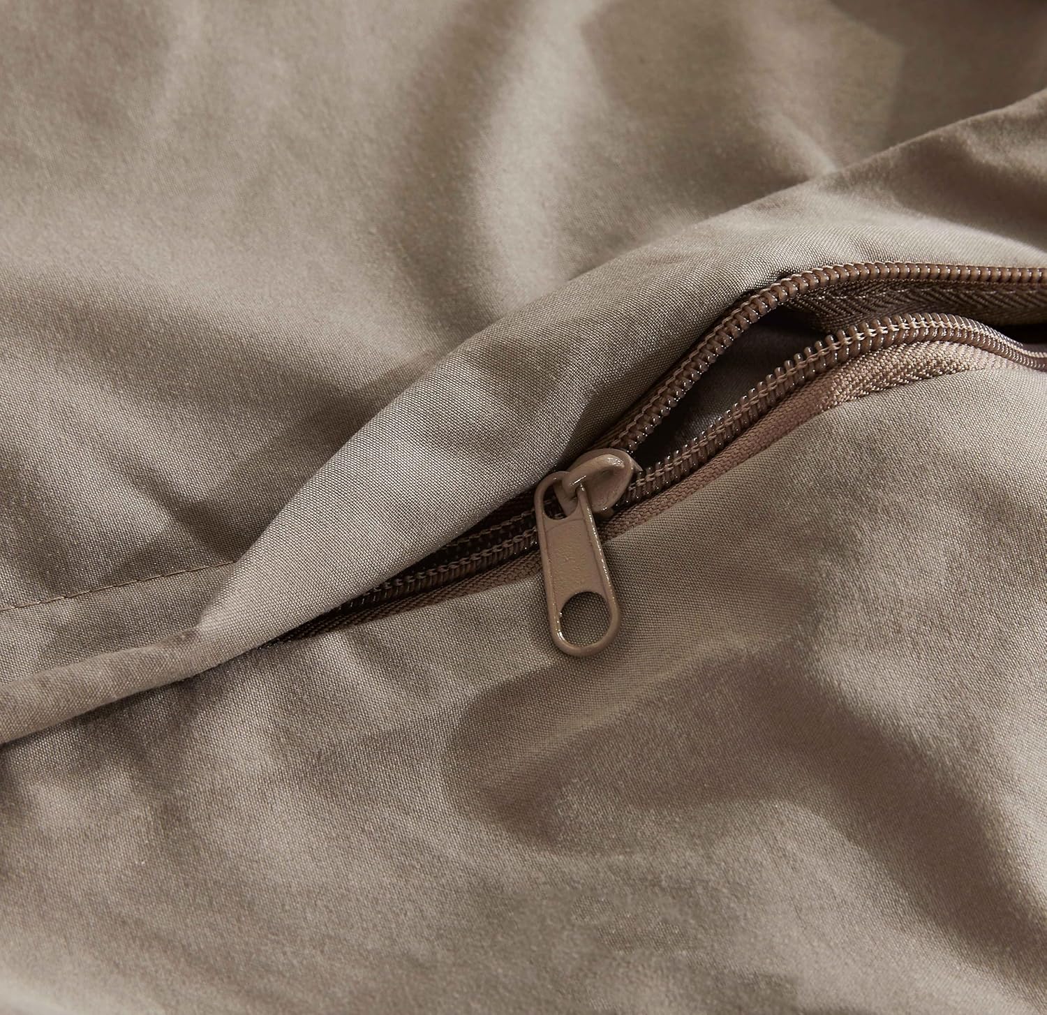 Vintage Washed Microfibre Quilt Cover Set (Truffle, King) 3