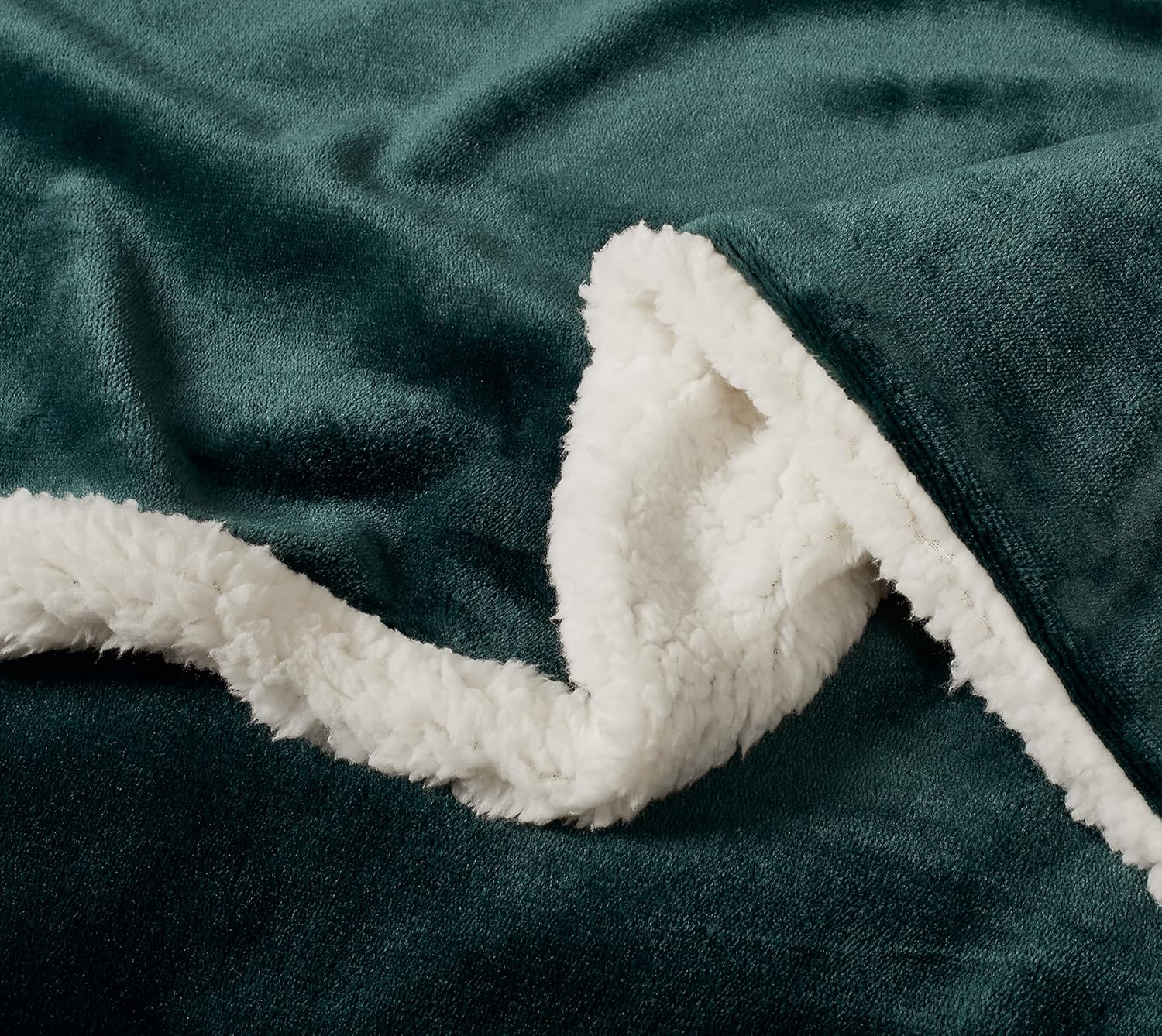 Teddy Sherpa Twin-Pack European Pillowcases - Soft Reversible Velvet & Sherpa Cushion Covers - Machine Washable with Zipper Closure -  65x65cm - Emerald Green 5