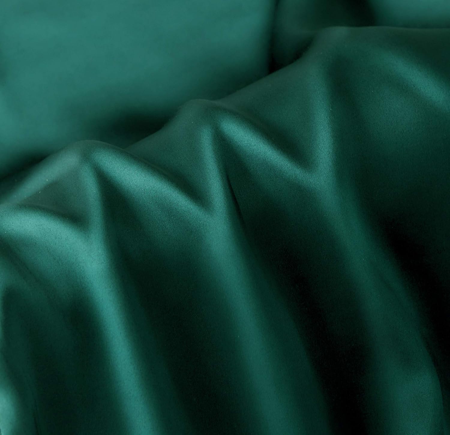 Luxury Pillowcase - 100% Pure Mulberry Silk on Both Sides - Emerald Green 4
