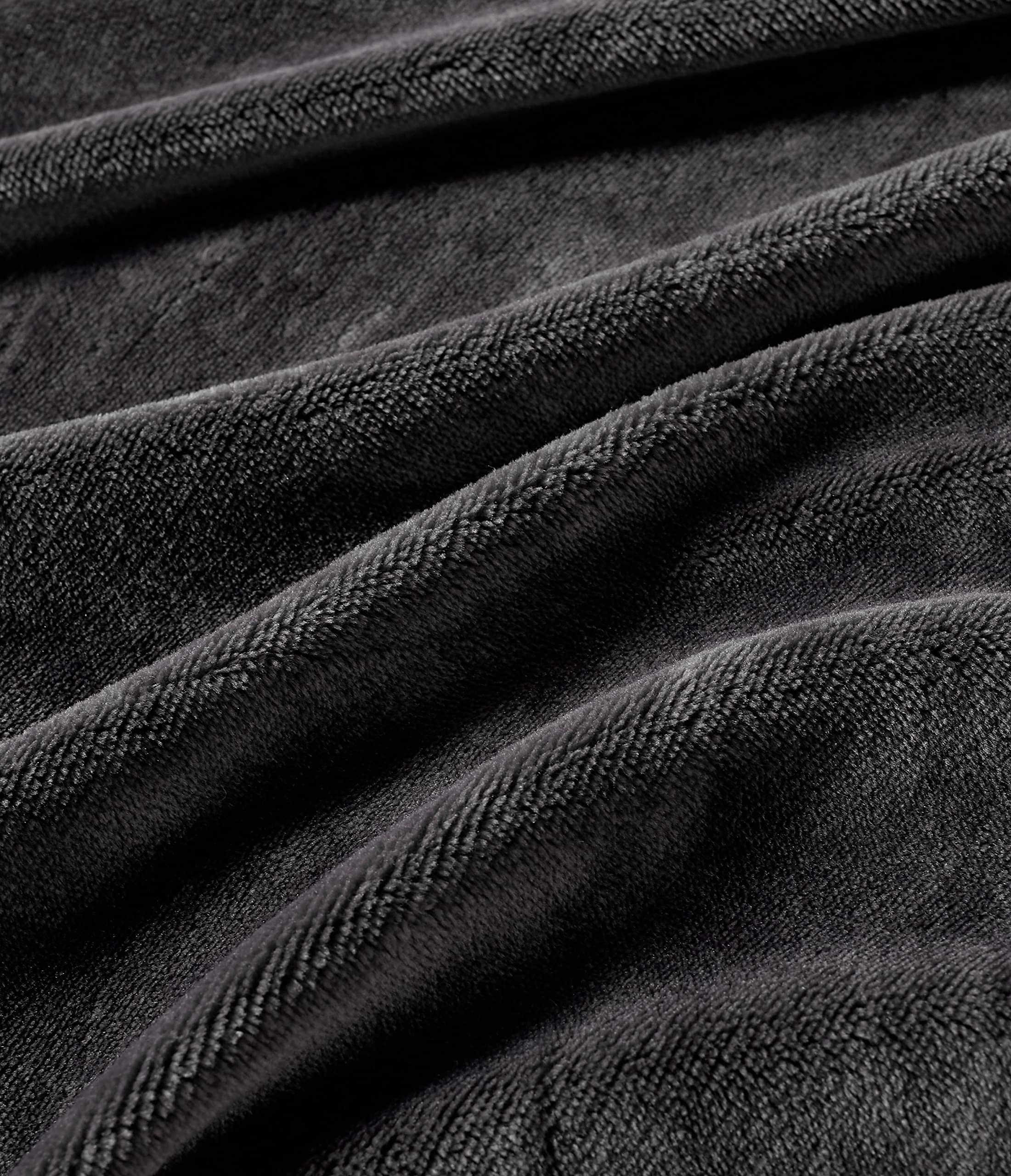 2-in-1 Teddy Sherpa Quilt Cover Set (Charcoal, Super King) 4