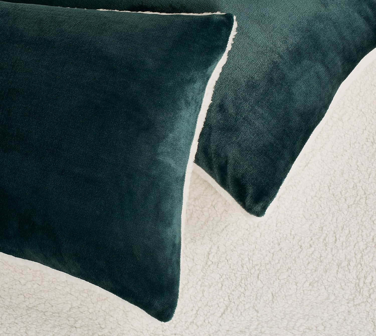 Teddy Sherpa Twin-Pack Standard Pillowcases - Soft Reversible Velvet & Sherpa Cushion Covers - Machine Washable with Zipper Closure -  48x73cm - Emerald Green 3