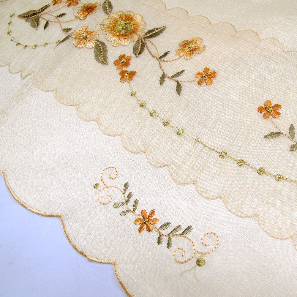 Set of 7 Embroidered Daisy Table Decorative Set 3
