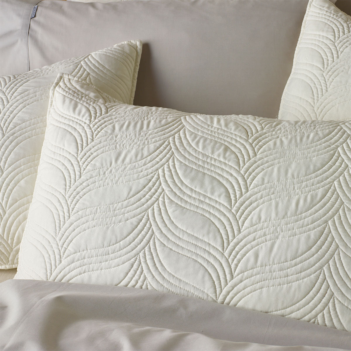 Bianca Kamala Cream Embossed Bedspread Set King 4