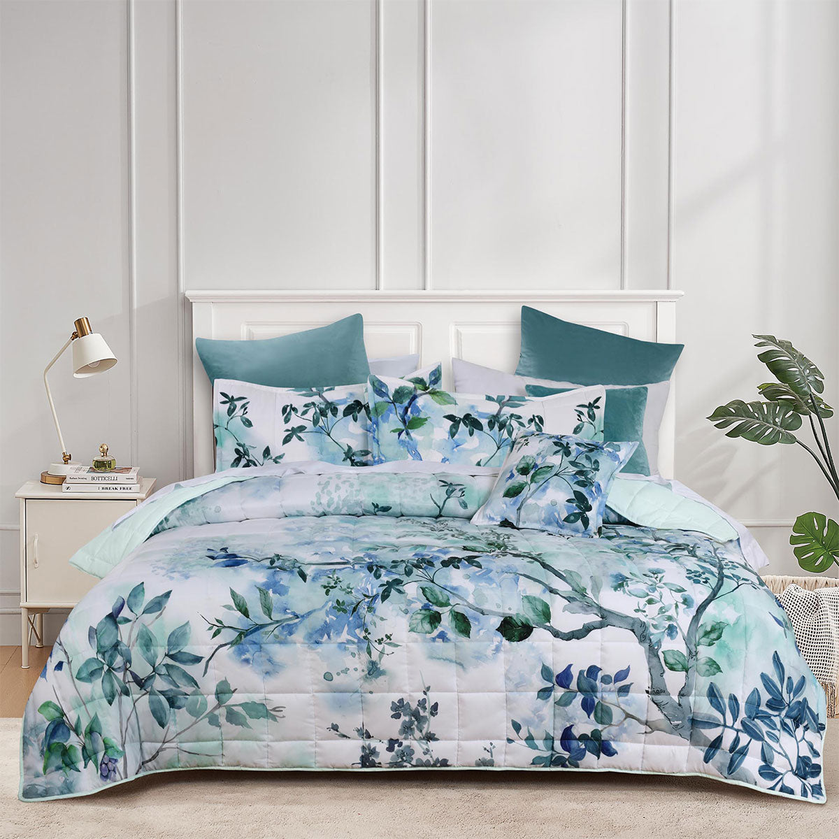 Bianca Woodbury White Botanical Printed Bedspread Set Queen