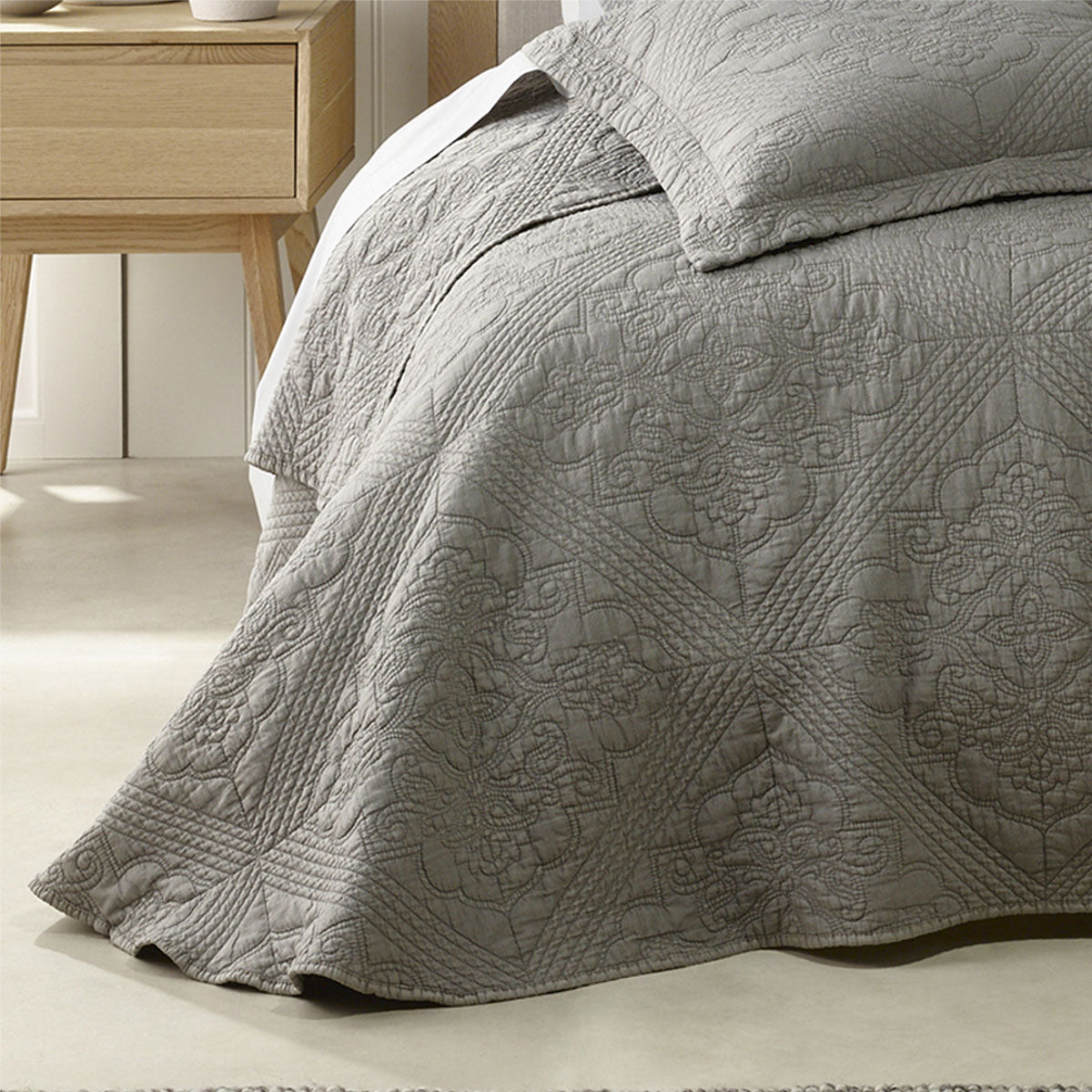 Bianca Zaria Taupe Embroidered Bedspread Set Queen 4