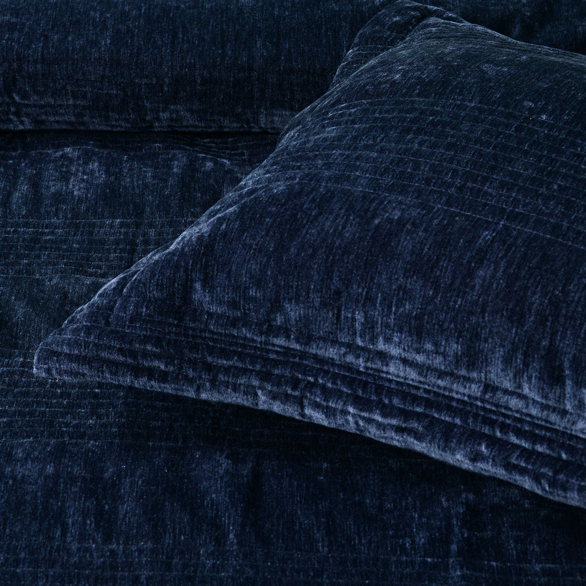 Bianca Cyrano Indigo Soft Velvet Polyester Quilted Coverlet Set Single/Double 4