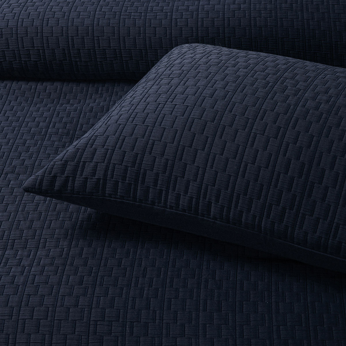 Bianca Burleigh Ink Jacquard Quilt Cover Set King 4