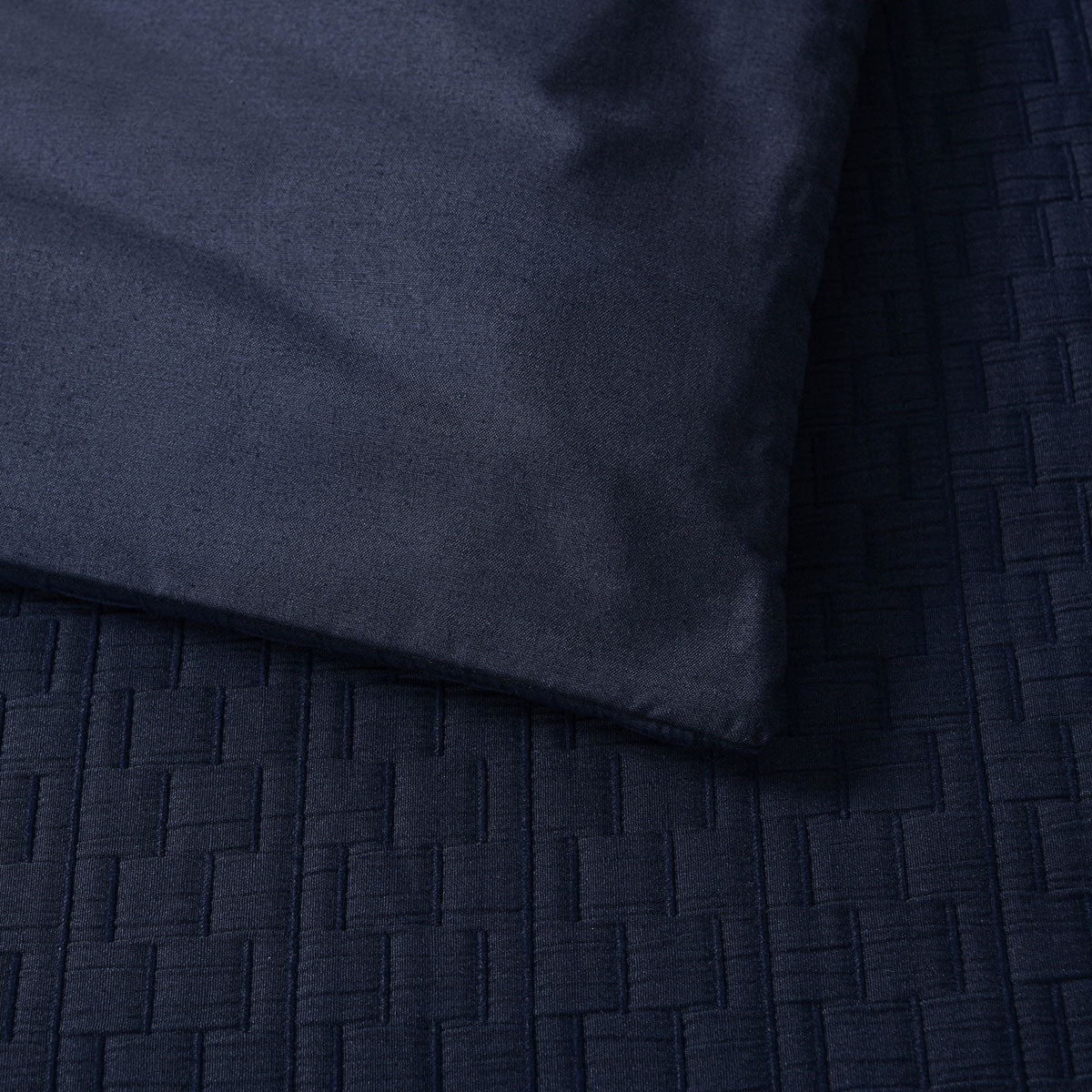 Bianca Burleigh Ink Jacquard Quilt Cover Set Queen 5