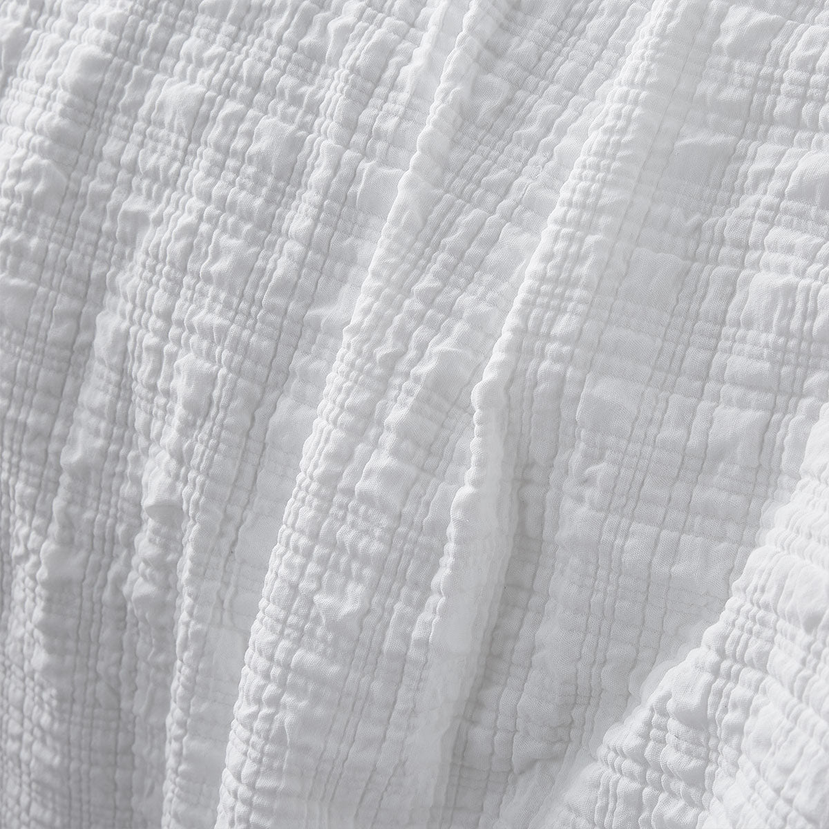 Accessorize Augusta White Ruched Quilt Cover Set Queen 3