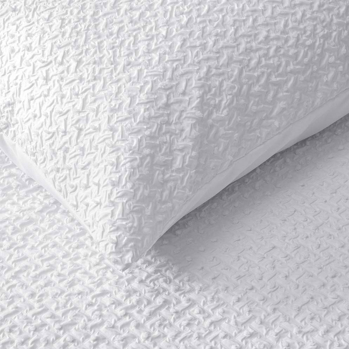 Accessorize Dotty Clip White Jacquard Quilt Cover Set King 3