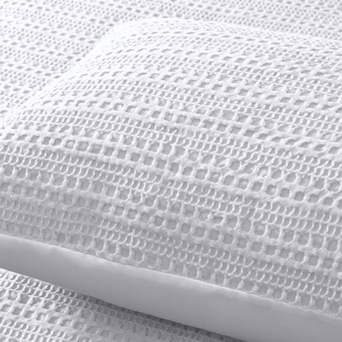 Accessorize Soho Waffle White Quilt Cover Set King 3