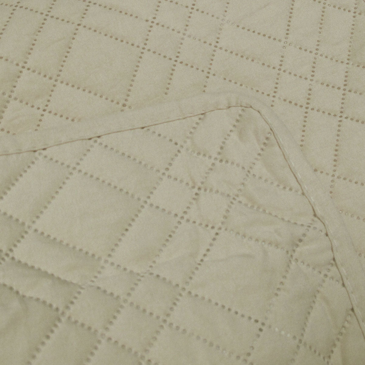 Jane Barrington Morris Beige Ultrasonic Embossed Lightly Quilted Reversible Coverlet Set King 3