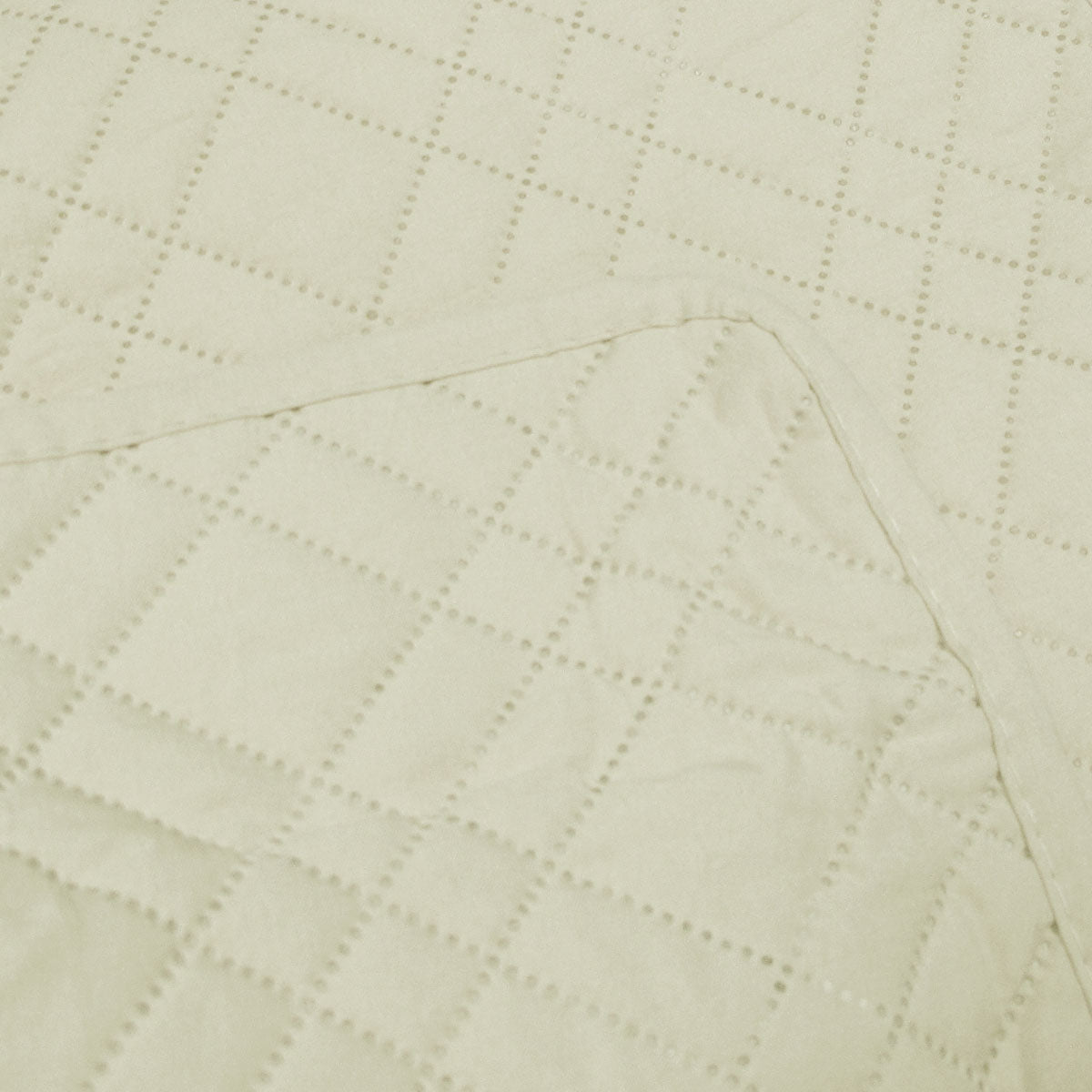 Jane Barrington Morris Light Cream Ultrasonic Embossed Lightly Quilted Reversible Coverlet Set King 3