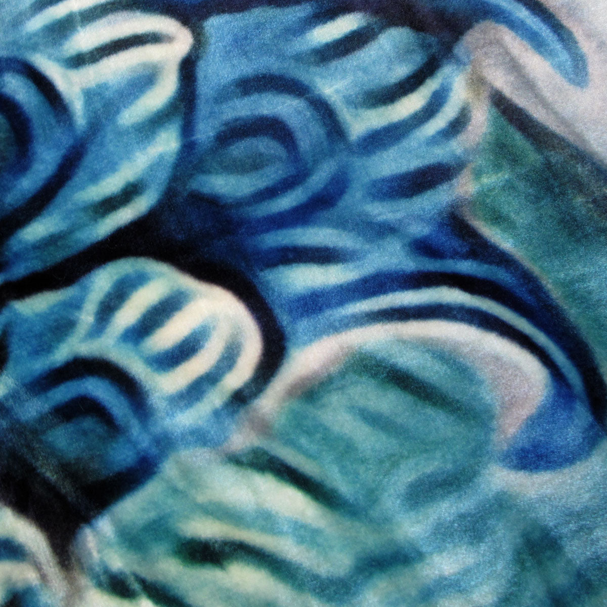 800GSM Luxury Reversible Animal Pattern Mink Blanket Queen 200 x 240 cm Pretty Peacock Blue 4