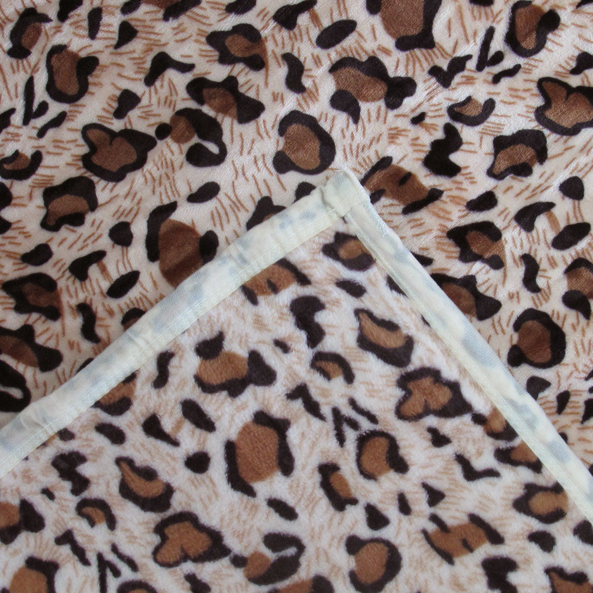 Animal Skin Pattern Soft Flannel Plush Single Size Blanket / Large Throw Rug 150 x 200cm Leopard 3