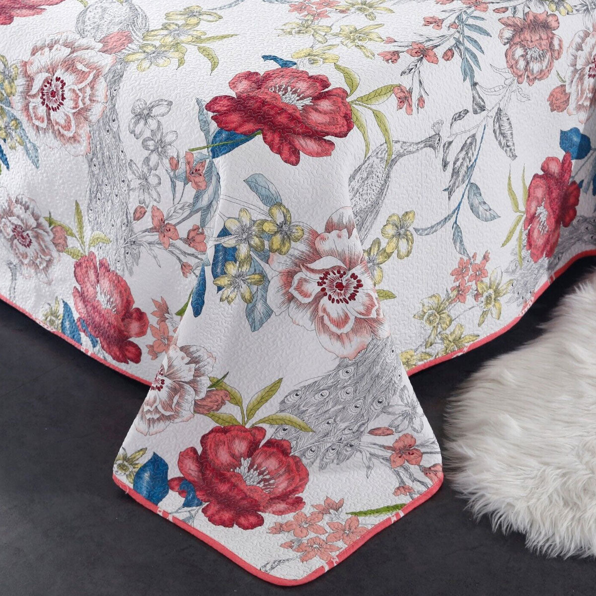 100% Cotton Lightly Quilted Coverlet Set Peacock Garden Pink Queen 3