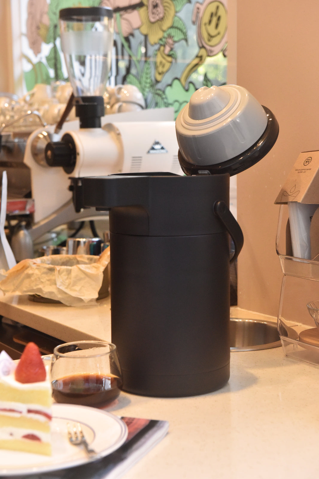 Kylin 304 Stainless Steel Air Press Pot Beverage Dispenser 2.5L - Black 4