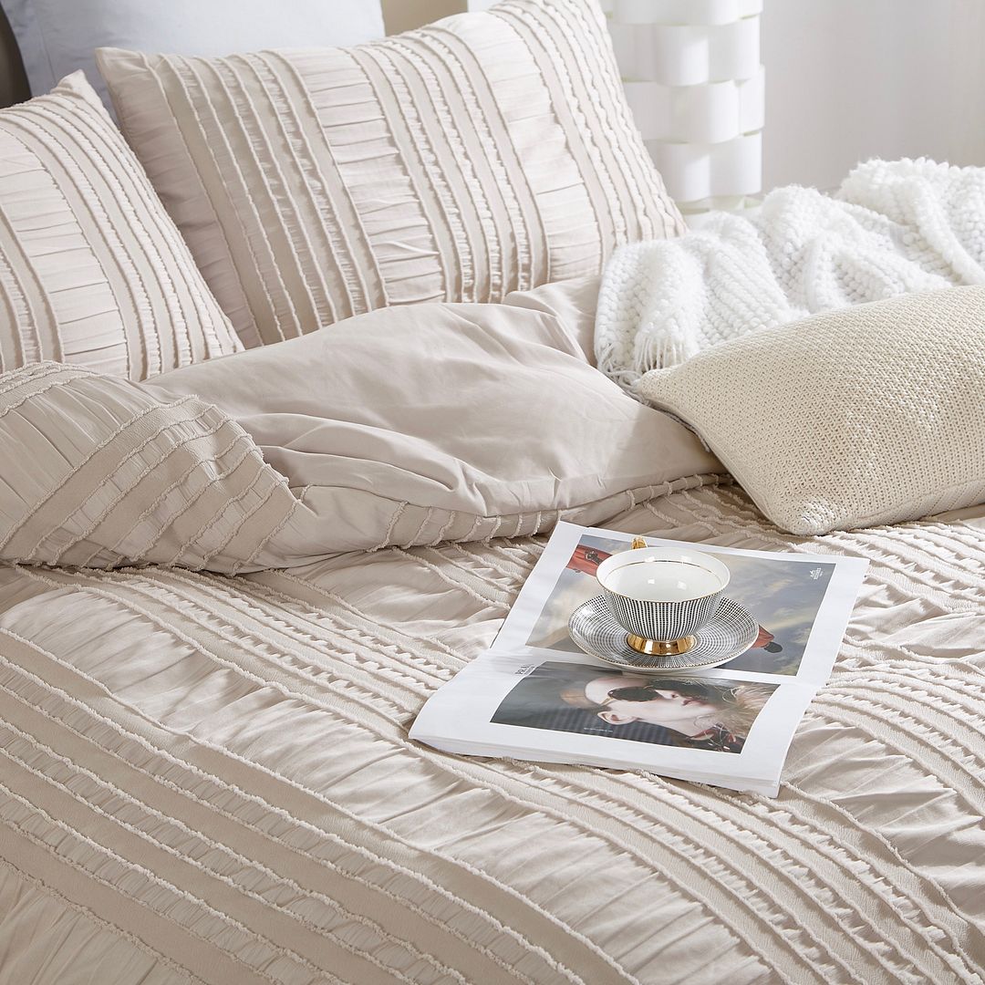 Tufted Boho Striped Embroidery Quilt/Doona/Duvet Cover Set - King Size 3