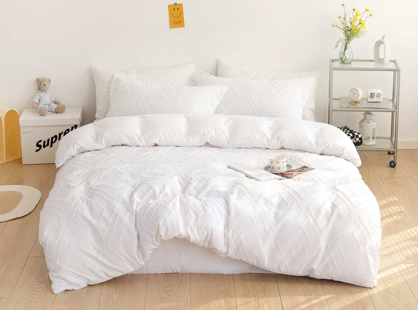 Tufted Diamond Jacquard King Size White Duvet Quilt Cover Set 3
