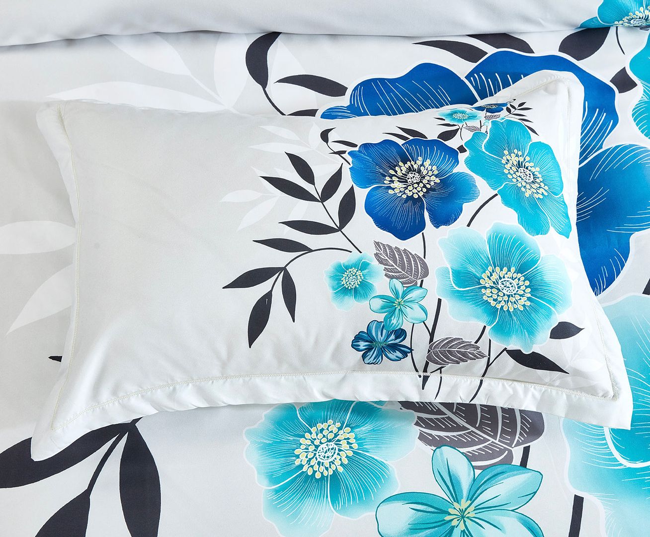 Braithe Floral Quilt Cover Set - King Size 4