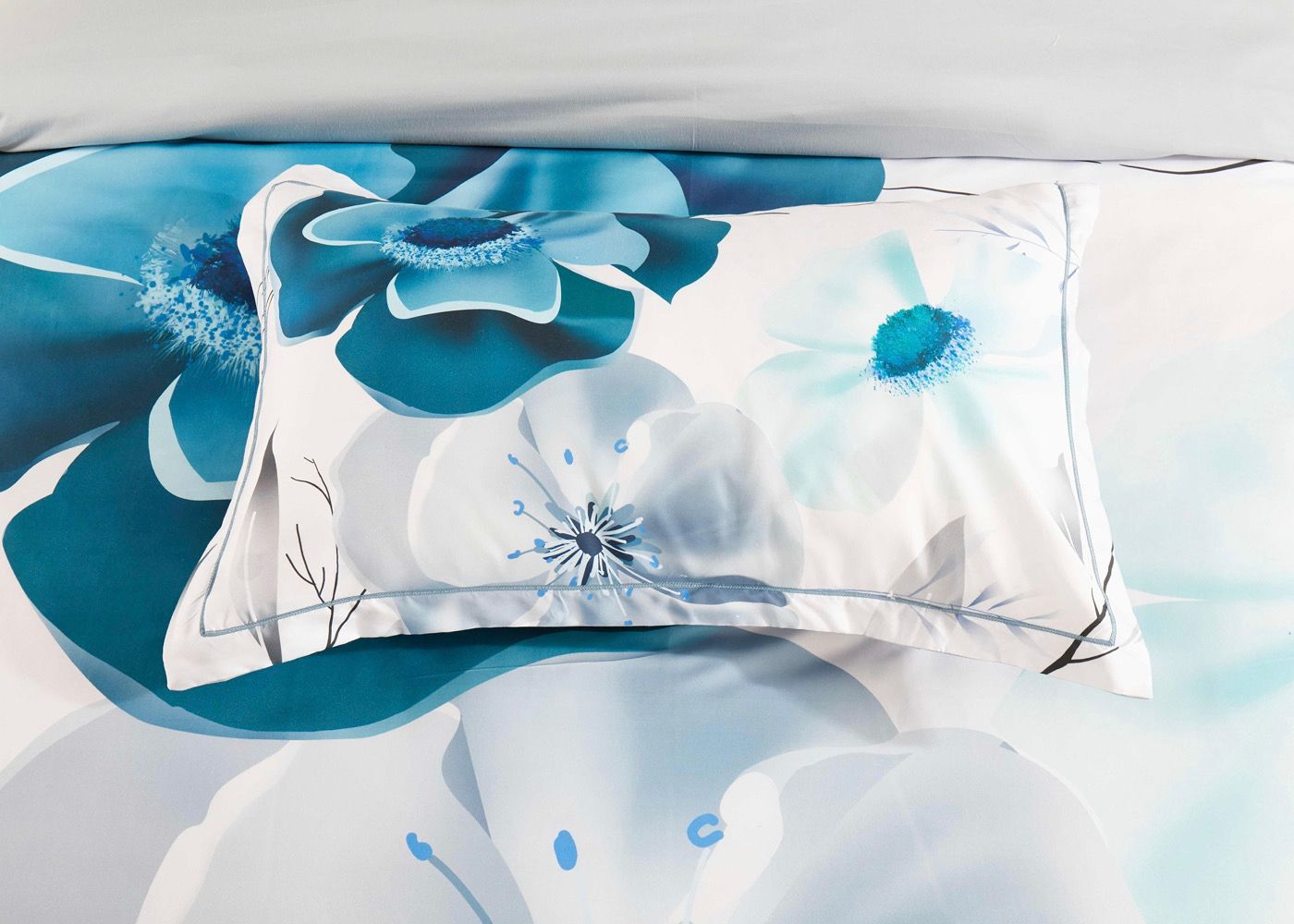 Julieta Floral Quilt Cover Set - King Size 4