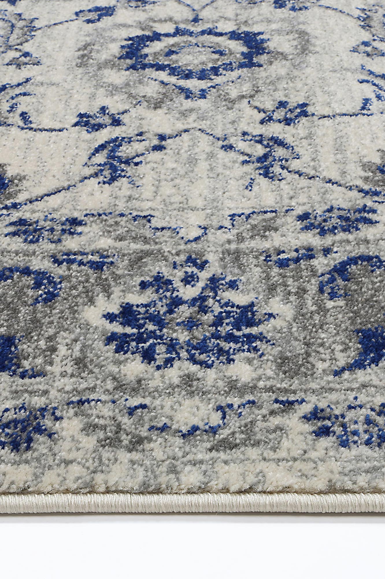 delicate-cassandra-blue-ivory-rug 160x230 3