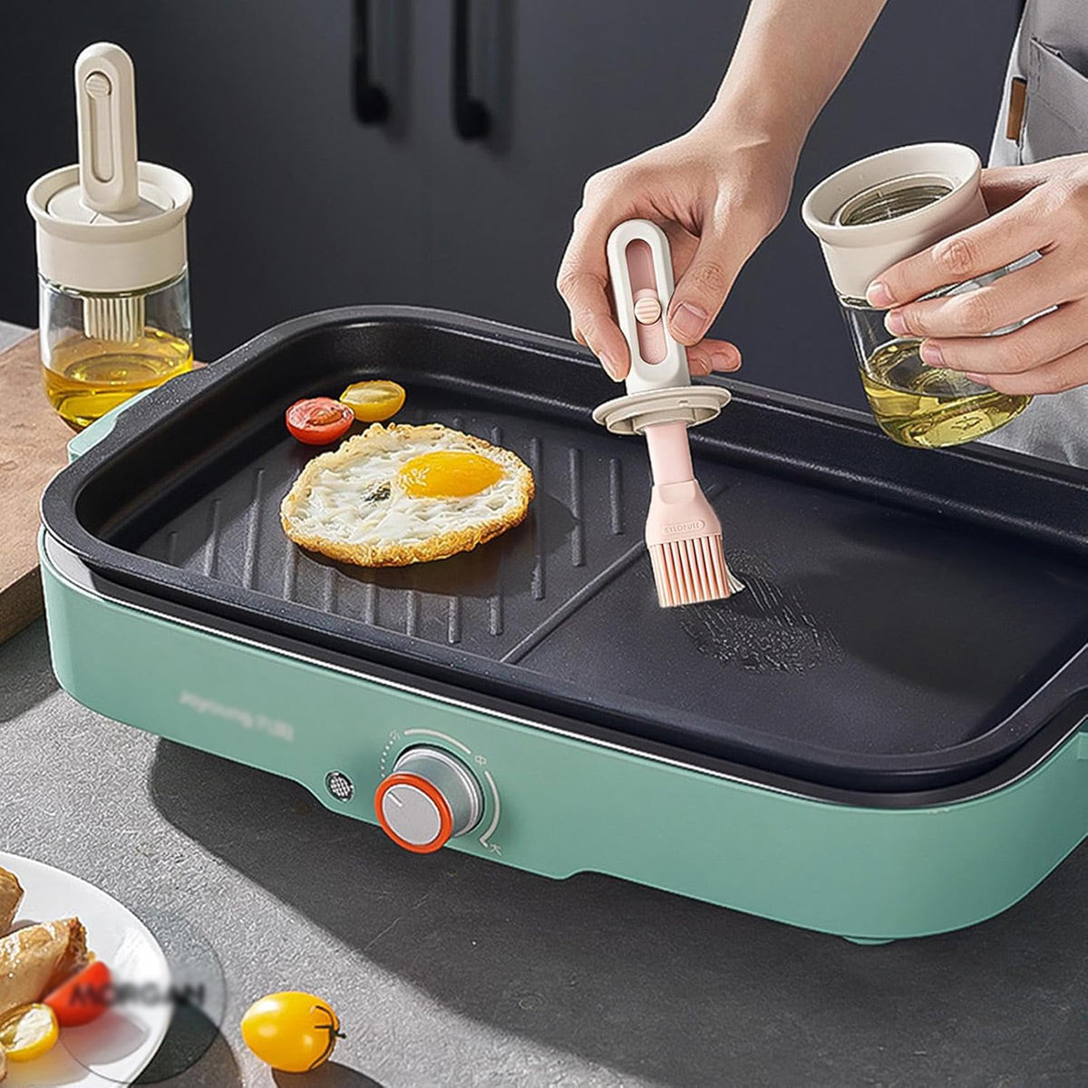 2pcs Glass Oil Bottles with Silicone Brush for Kitchen Cooking Oil Dispenser Set 5