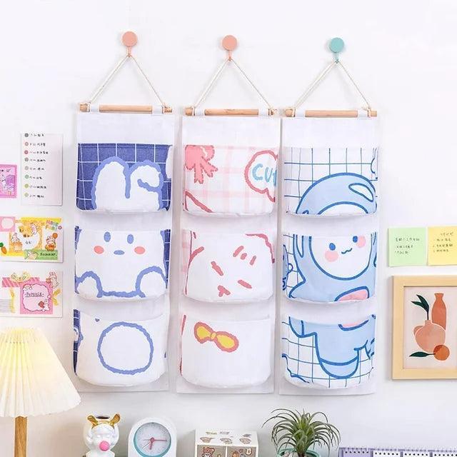3 Pocket Hanging Storage Bag with Wooden Rod for Wall or Door Organisation - Bear 4