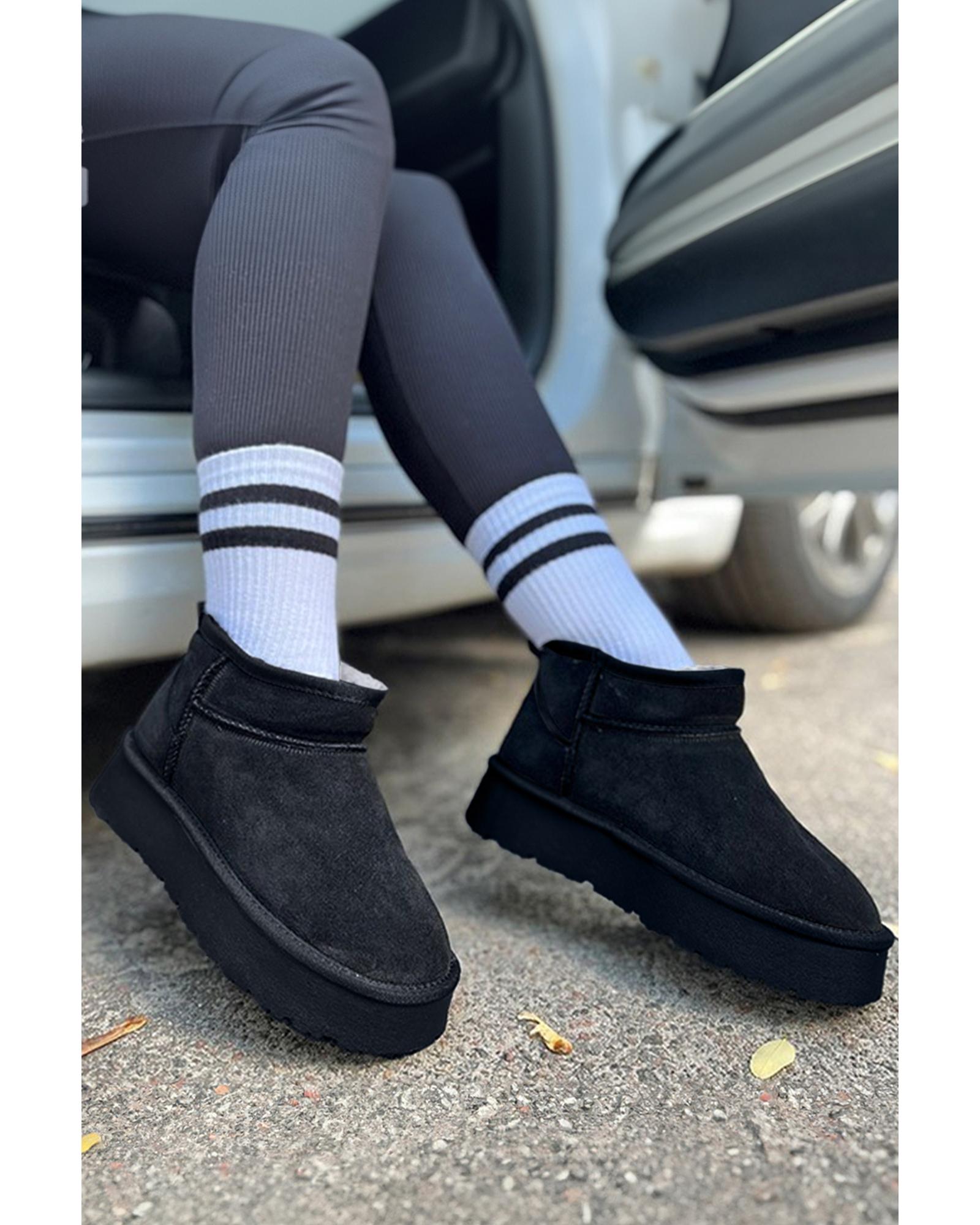 Black Faux Fur Lined Suede Ankle Snow Boots - 39 EU 3