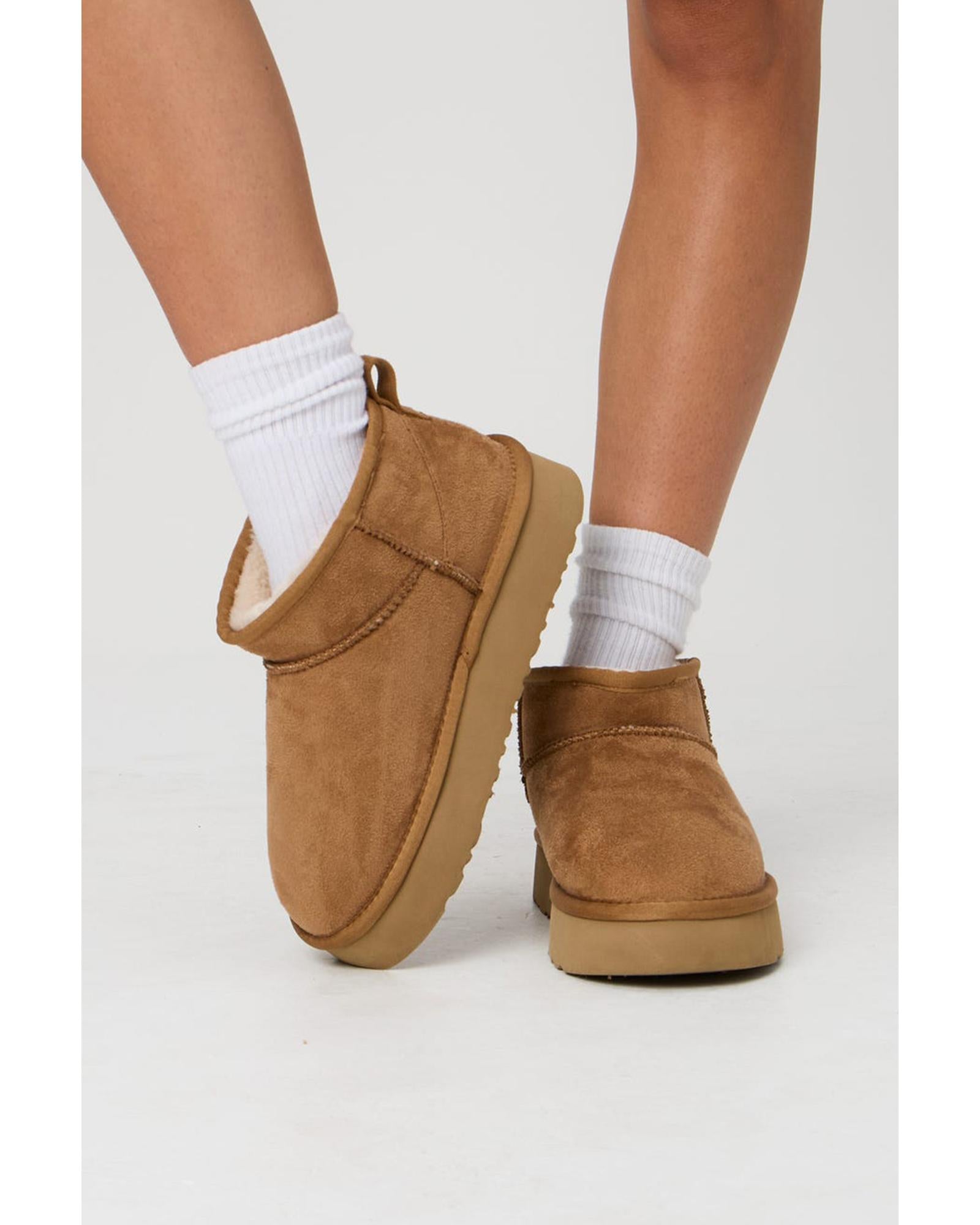 Chestnut Faux Fur Lined Suede Ankle Snow Boots - 42 EU 7