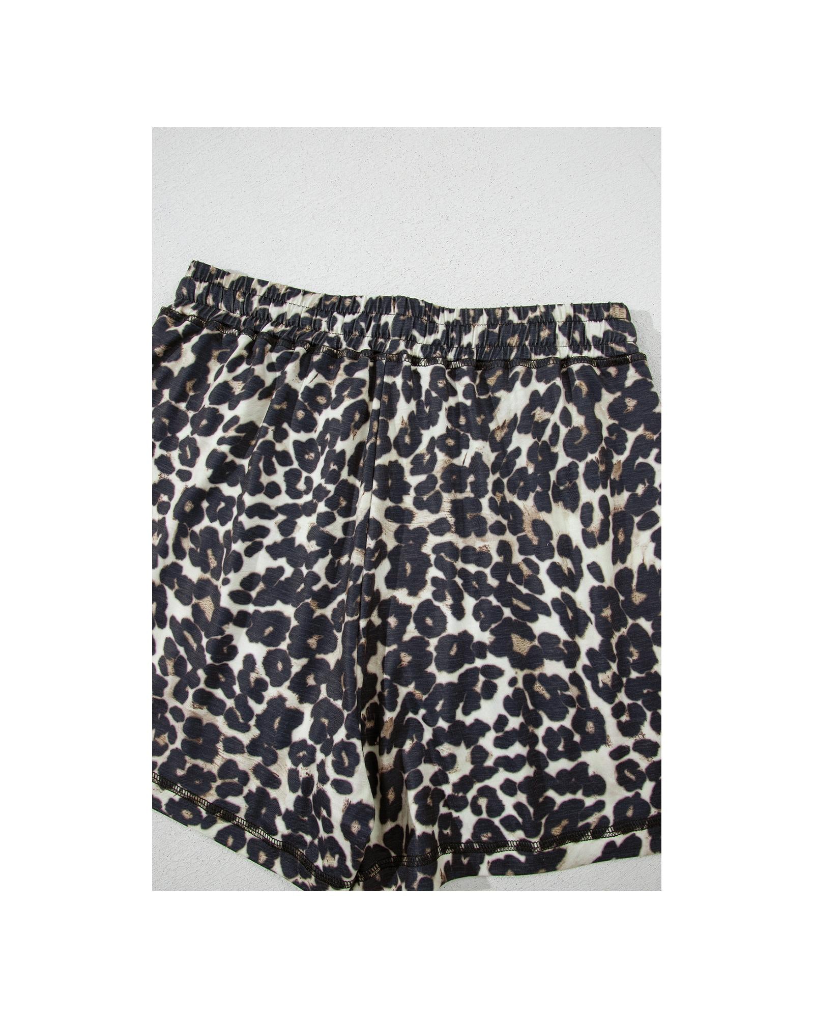 Black Cheetah Printed Casual Tee and Shorts Lounge Set - L 6