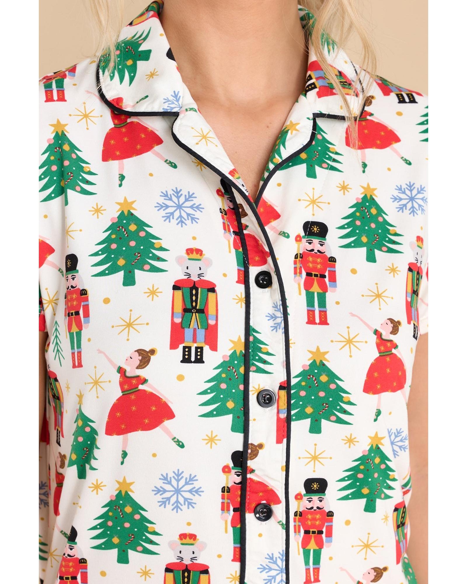 White Printed Christmas Pattern Buttoned Two Piece Sleepwear - L 7