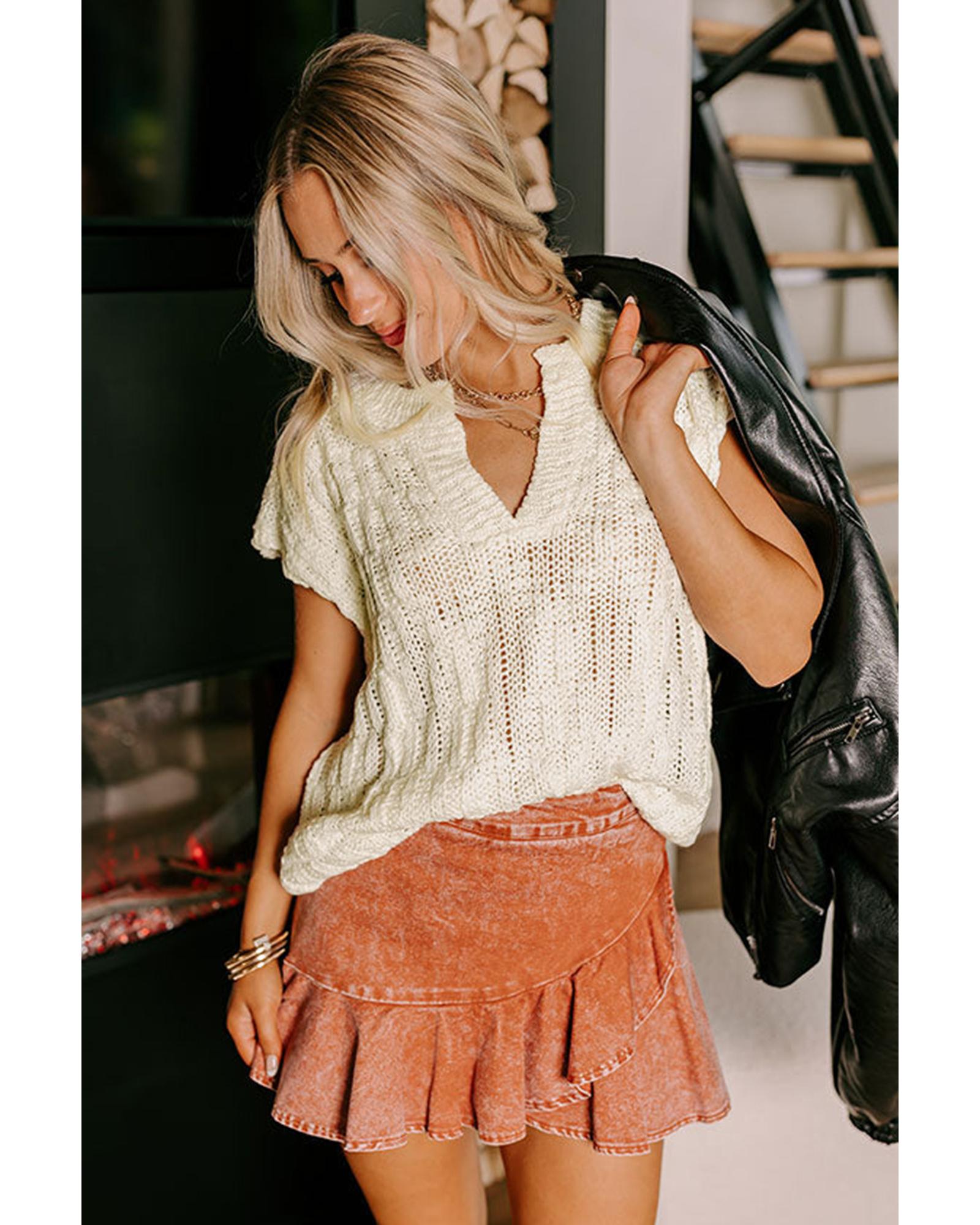 Beige Notched V Neck Short Sleeve Sweater - M 4