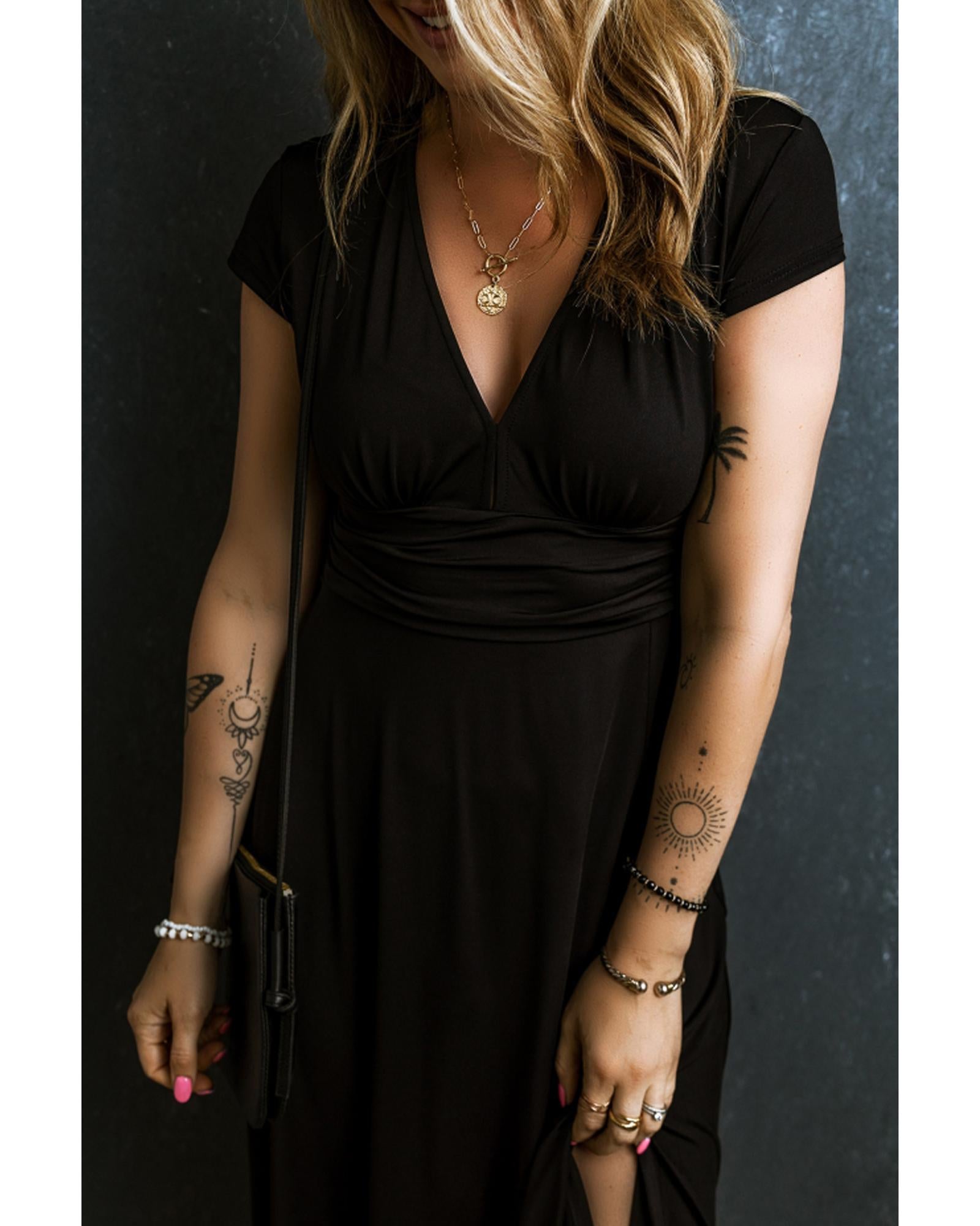Black Short Sleeve Shirred High Waist V Neck Maxi Dress - M 4