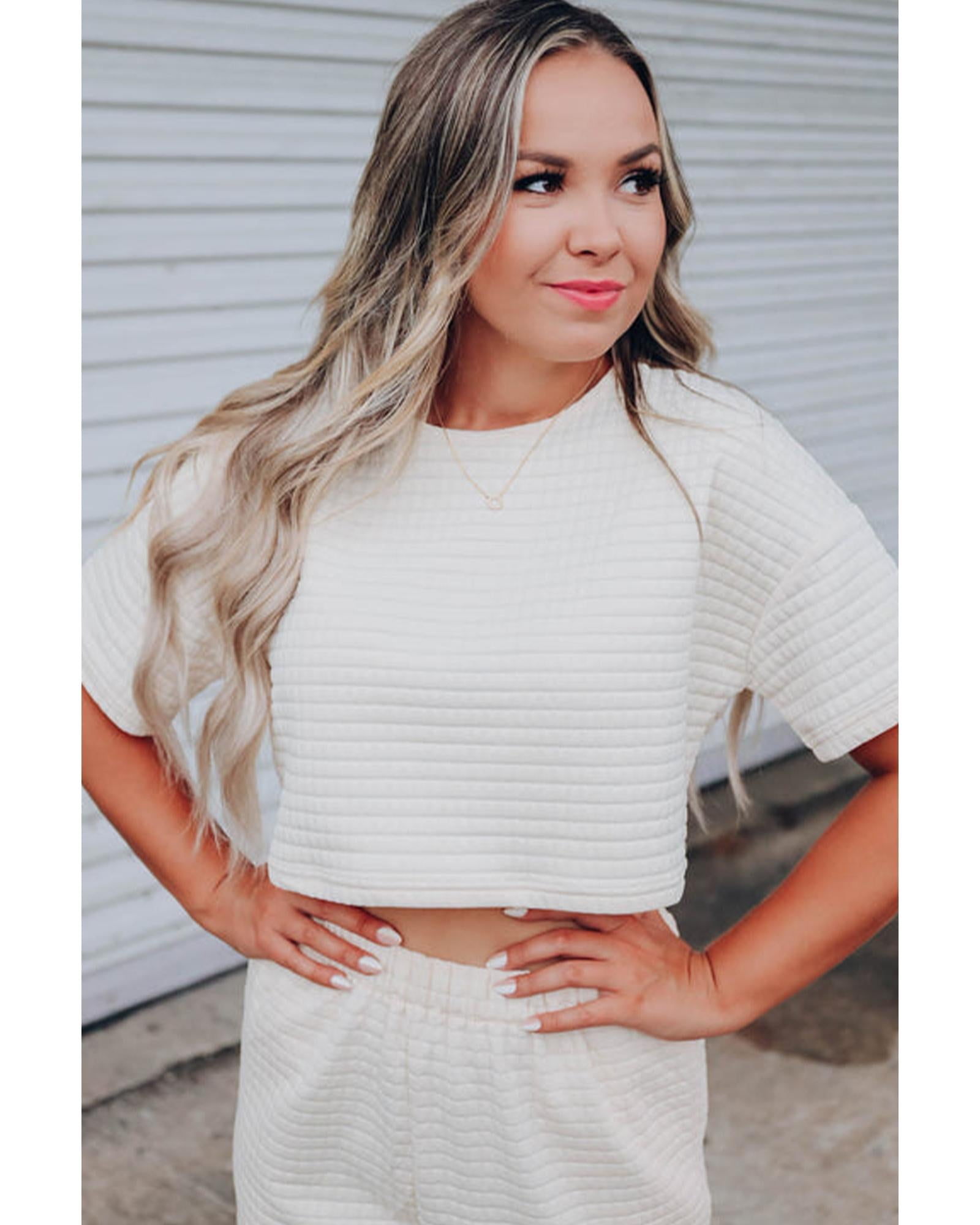 White Lattice Textured Cropped Tee and Jogger Pants Set - M 3