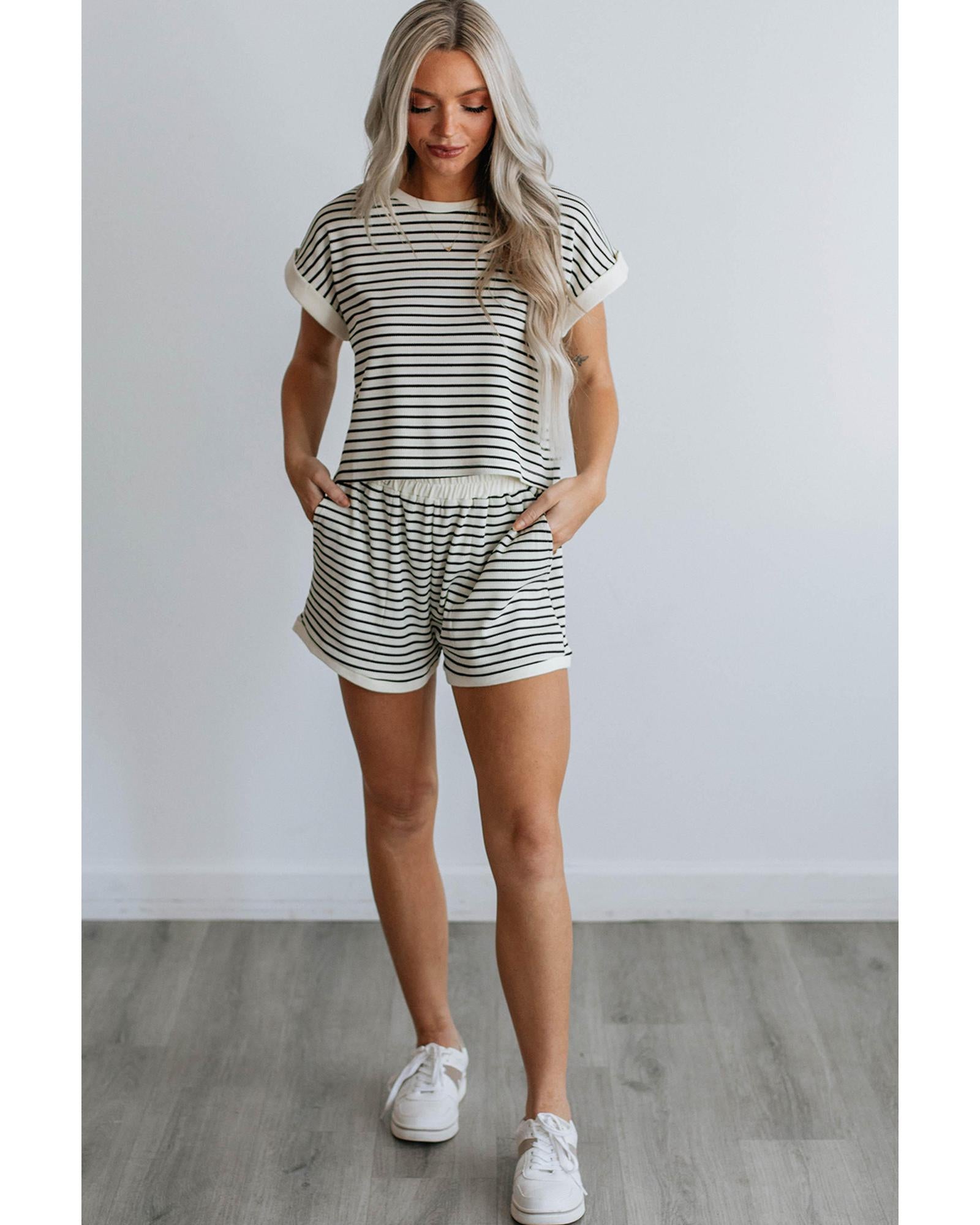 White Stripe Contrast Edge Tee and Shorts Set - L 7