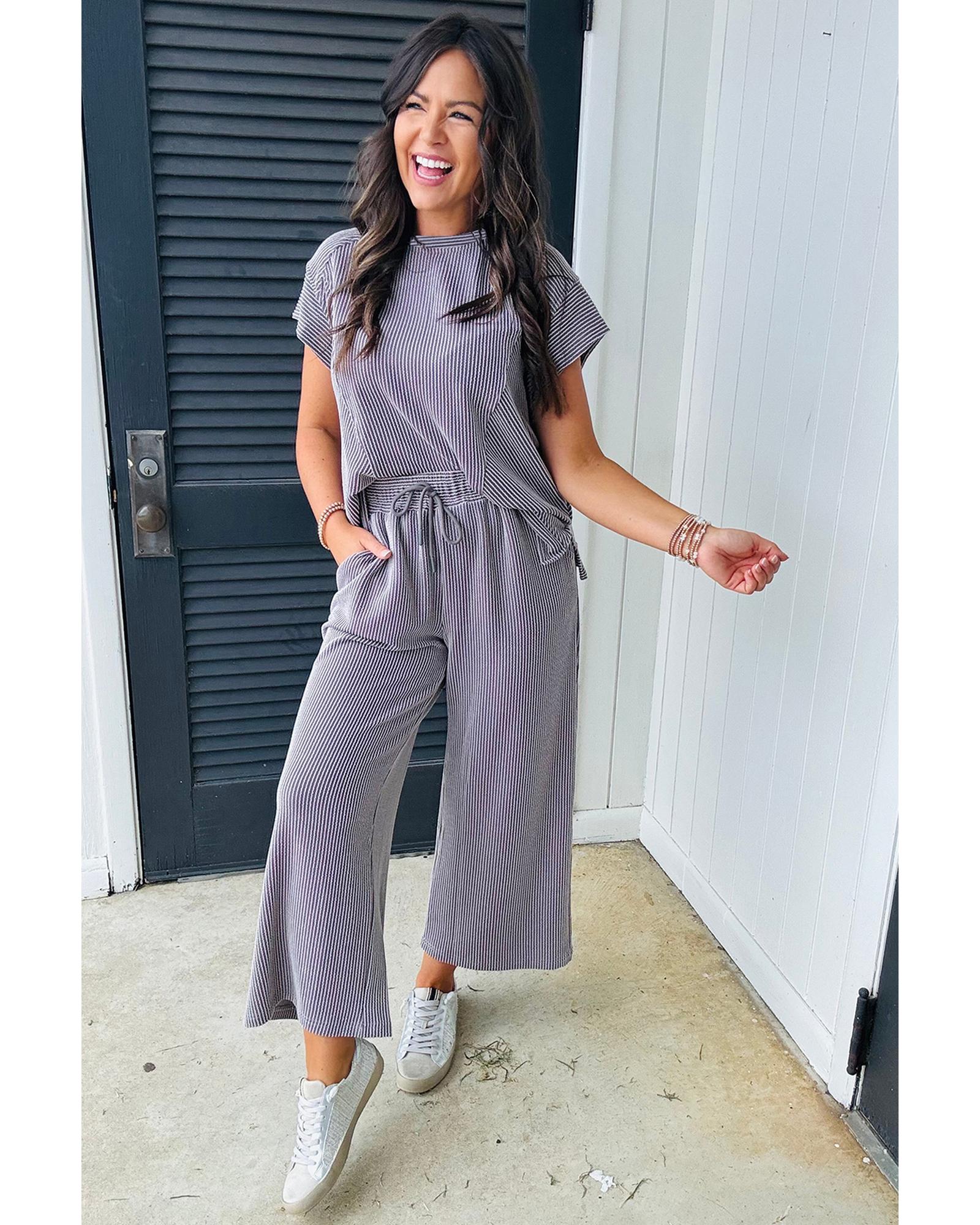 Wild Wind Solid Corded Knit Short Sleeve T Shirt and Wide Leg Pants Set - S