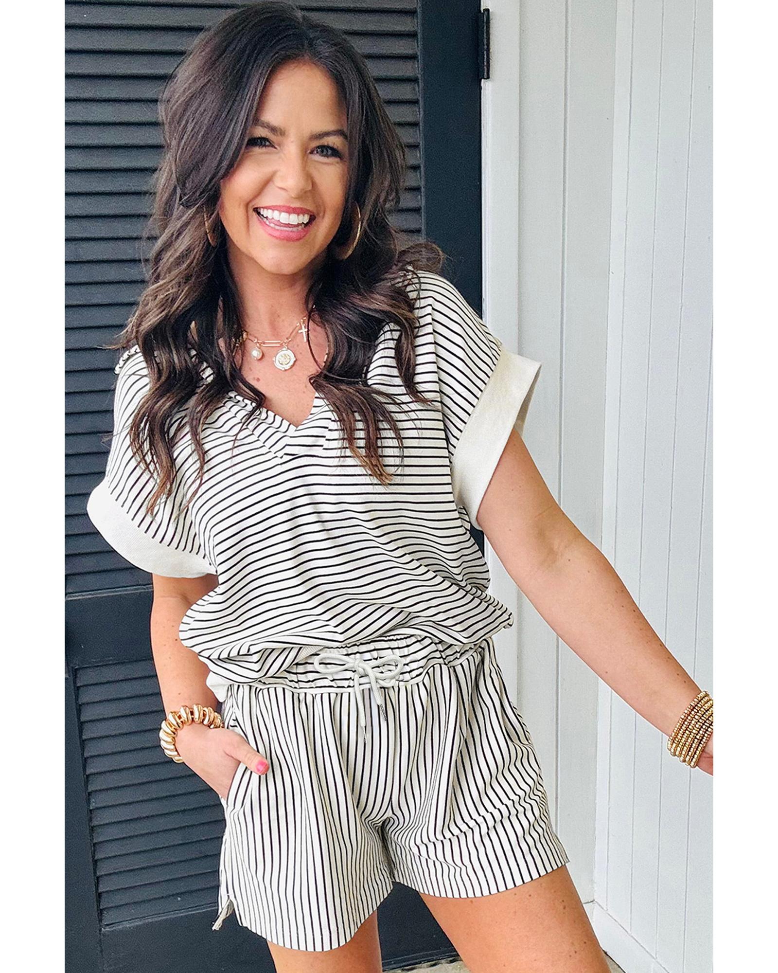 Black Stripe V Neck Tee and Casual Short Set - L 4