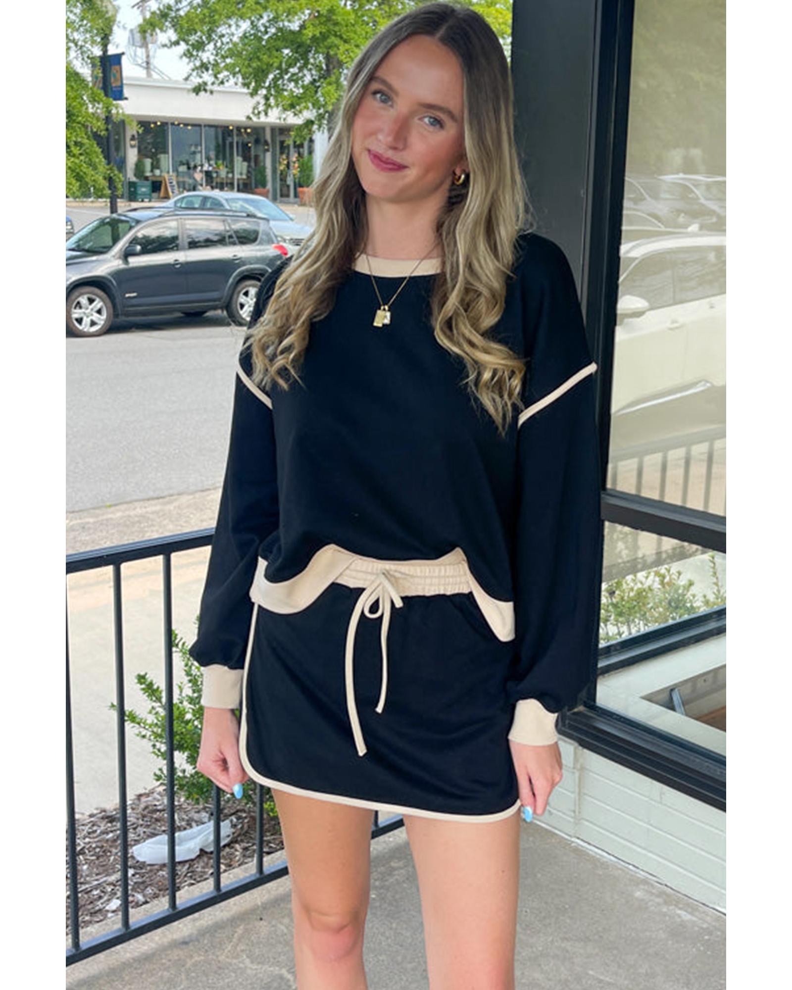 Black Color Contrast Loose Pullover and Lace-up Waist Skort Set - M