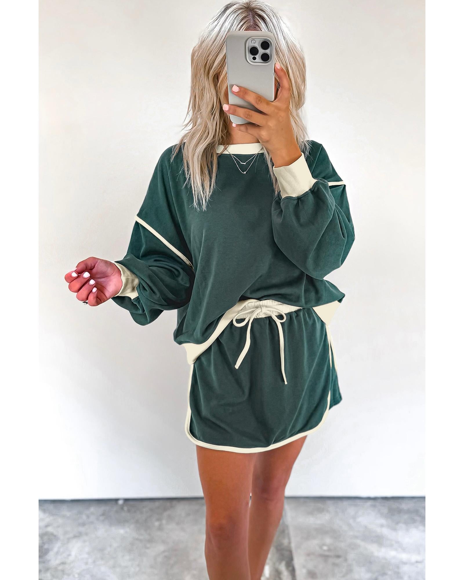 Evergreen Color Contrast Loose Pullover and Lace-up Waist Skort Set - XL