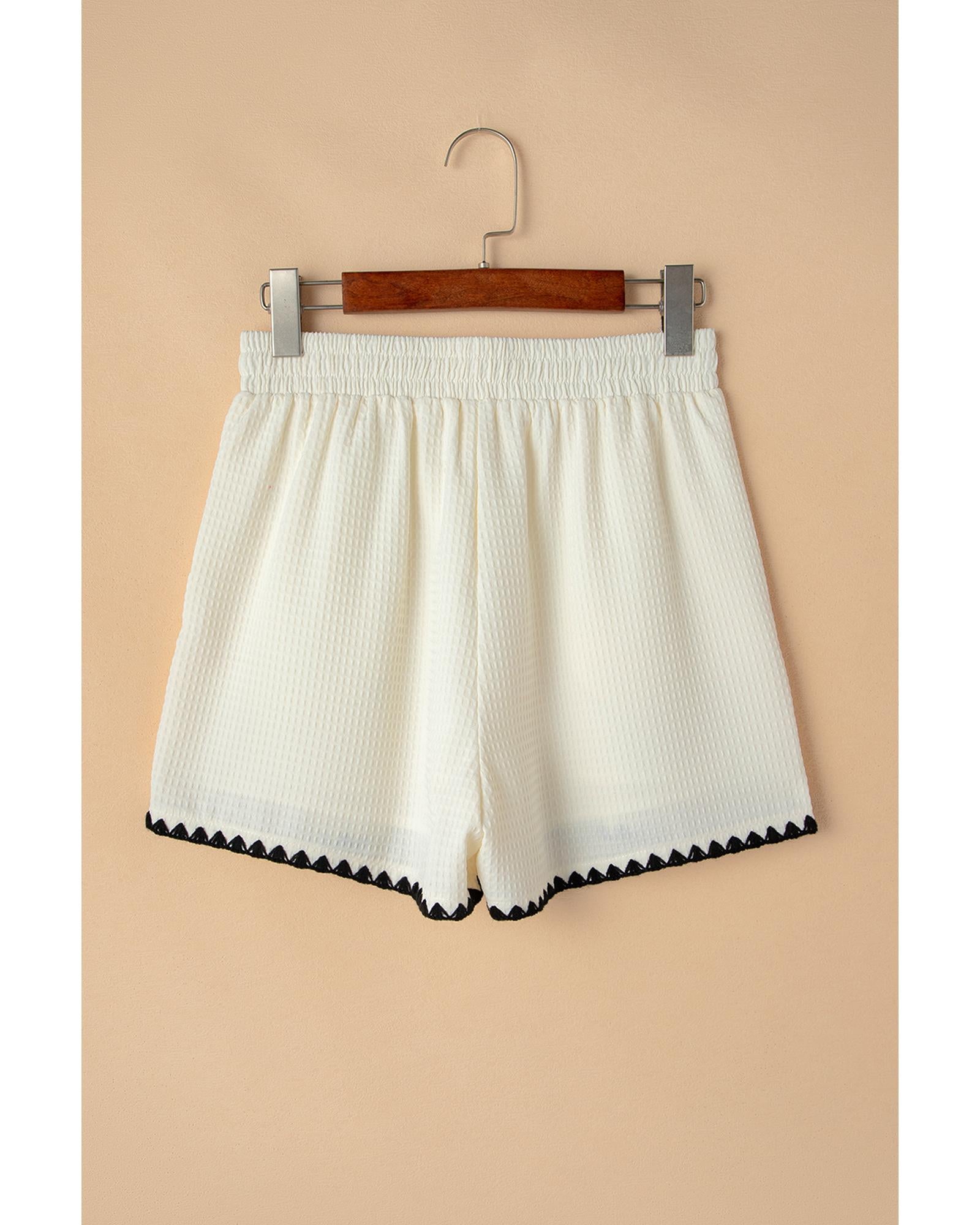 White Waffle Texture Contrast Ricrac Hemline Casual Shorts - S 7