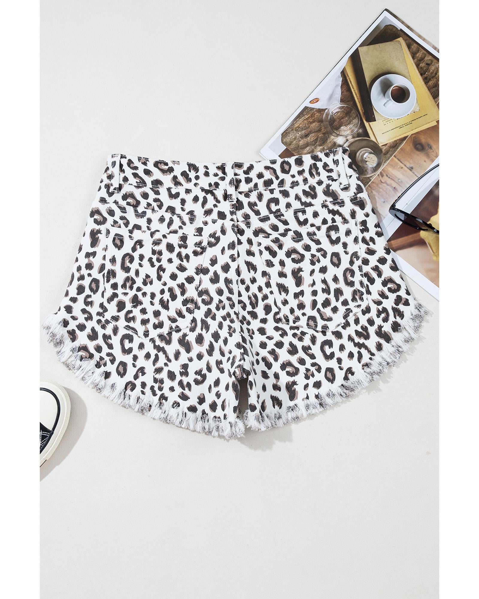 White Leopard Frayed Hem Denim Shorts - 6 US 4