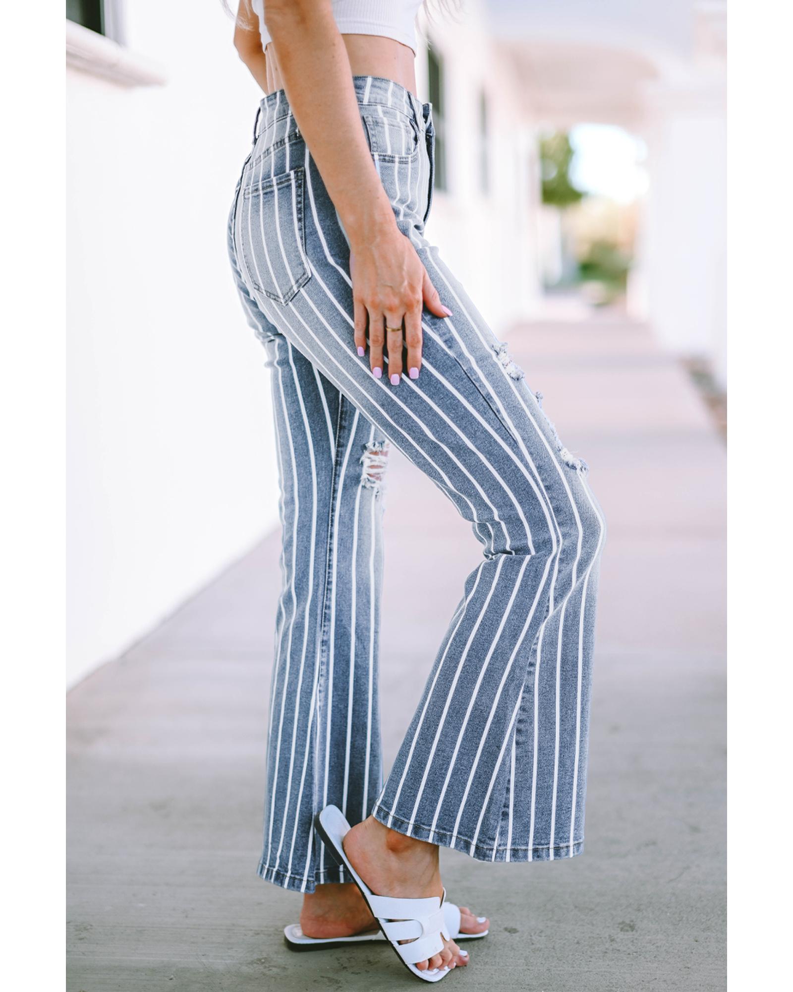 Azura Exchange Vertical Striped Ripped Flare Jeans - 8 US 5