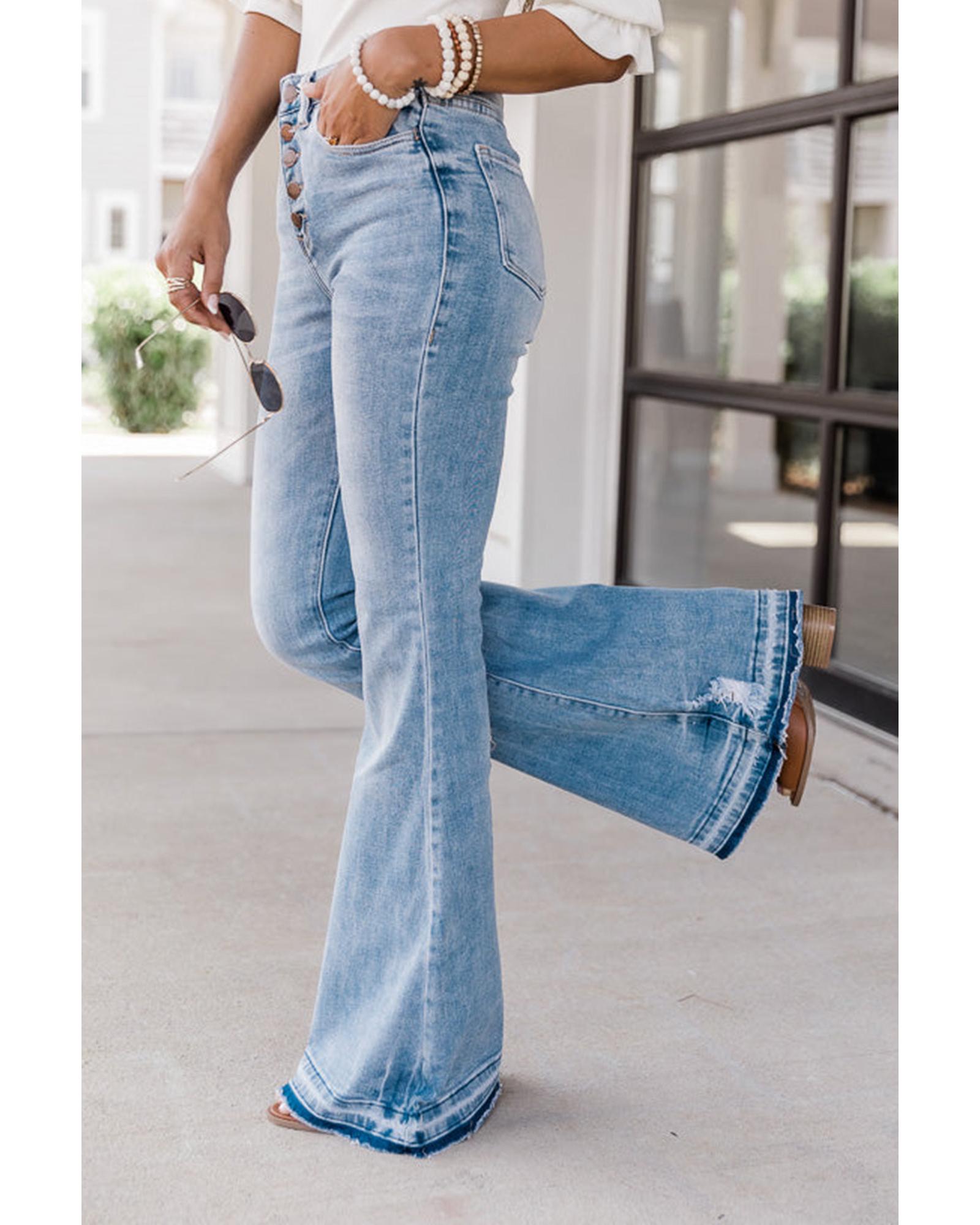 Azura Exchange Buttoned Distressed Flared Jeans - 10 US 7
