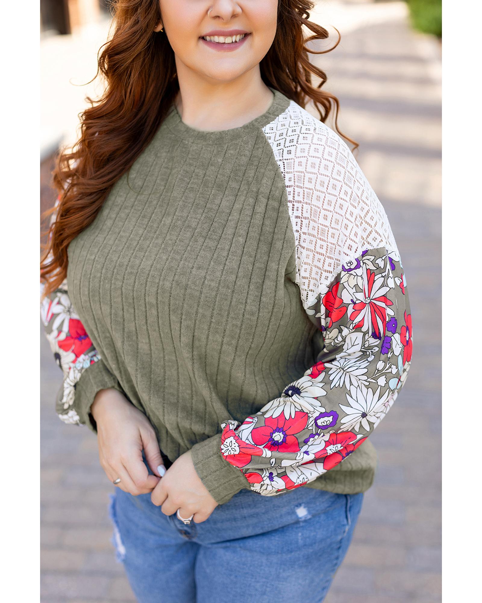 Vineyard Green Plus Size Textured Floral Patchwork Raglan Sleeve Blouse - 4X 5