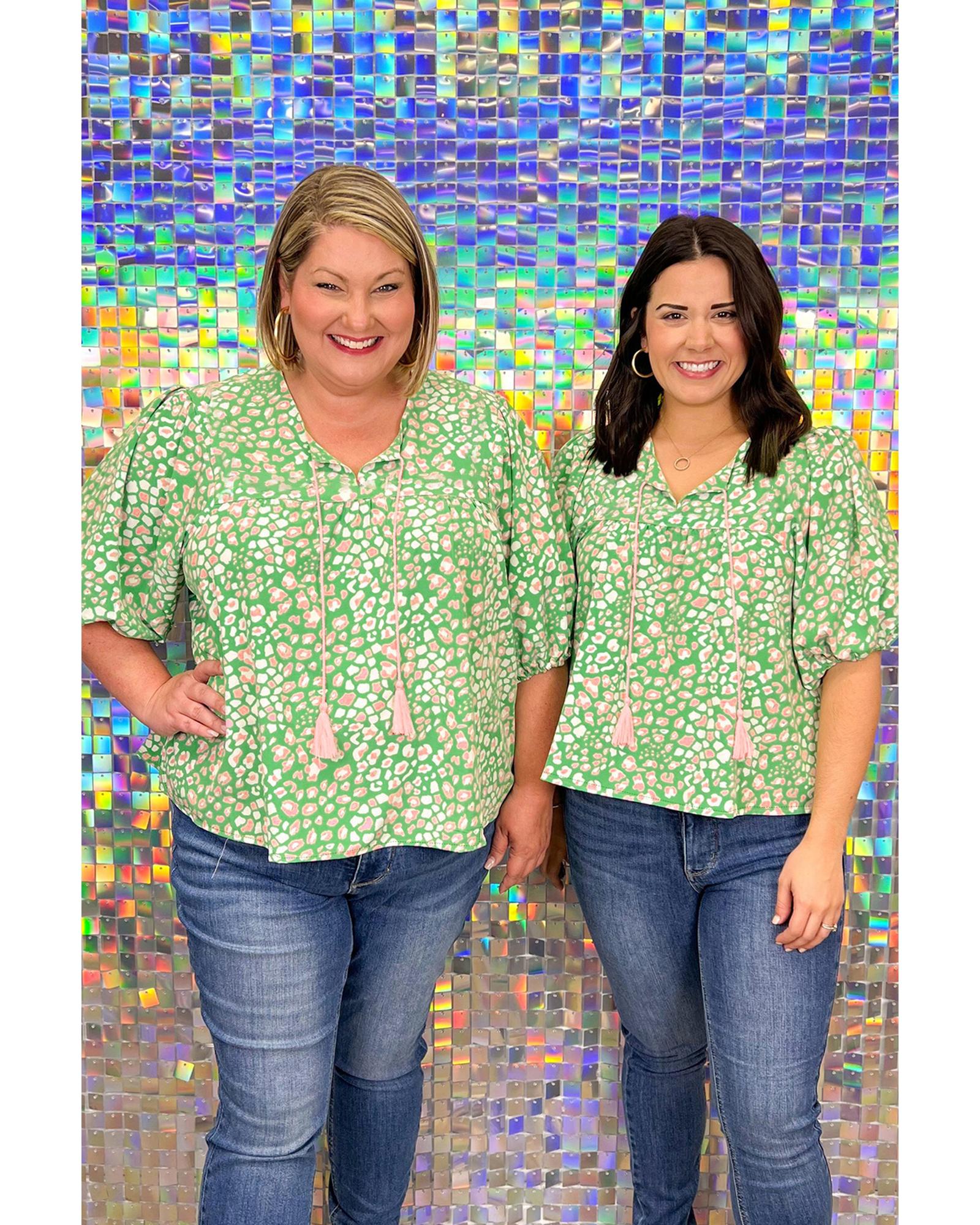 Green Plus Size Floral Tassel Tie Split Neck Puff Sleeve Blouse - 4X 4