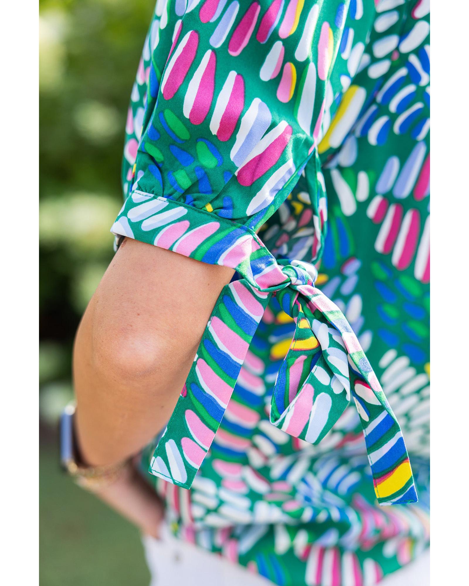 Green Abstract Print Knotted Short Sleeve Plus Size Blouse - 2X 4