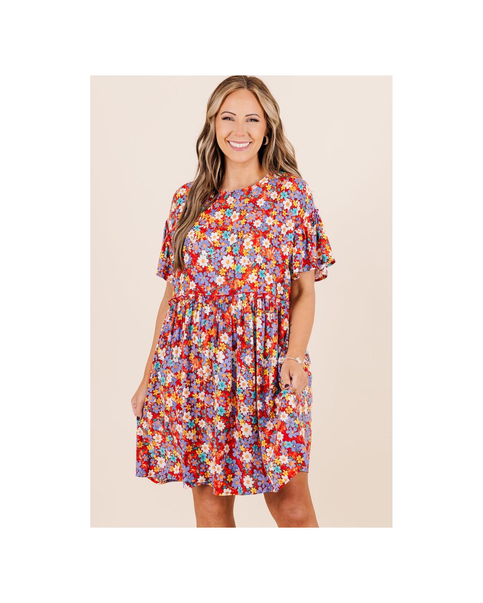 Red Dainty Flower Printed Plus Size Short Sleeve Shift Dress - 2X 3